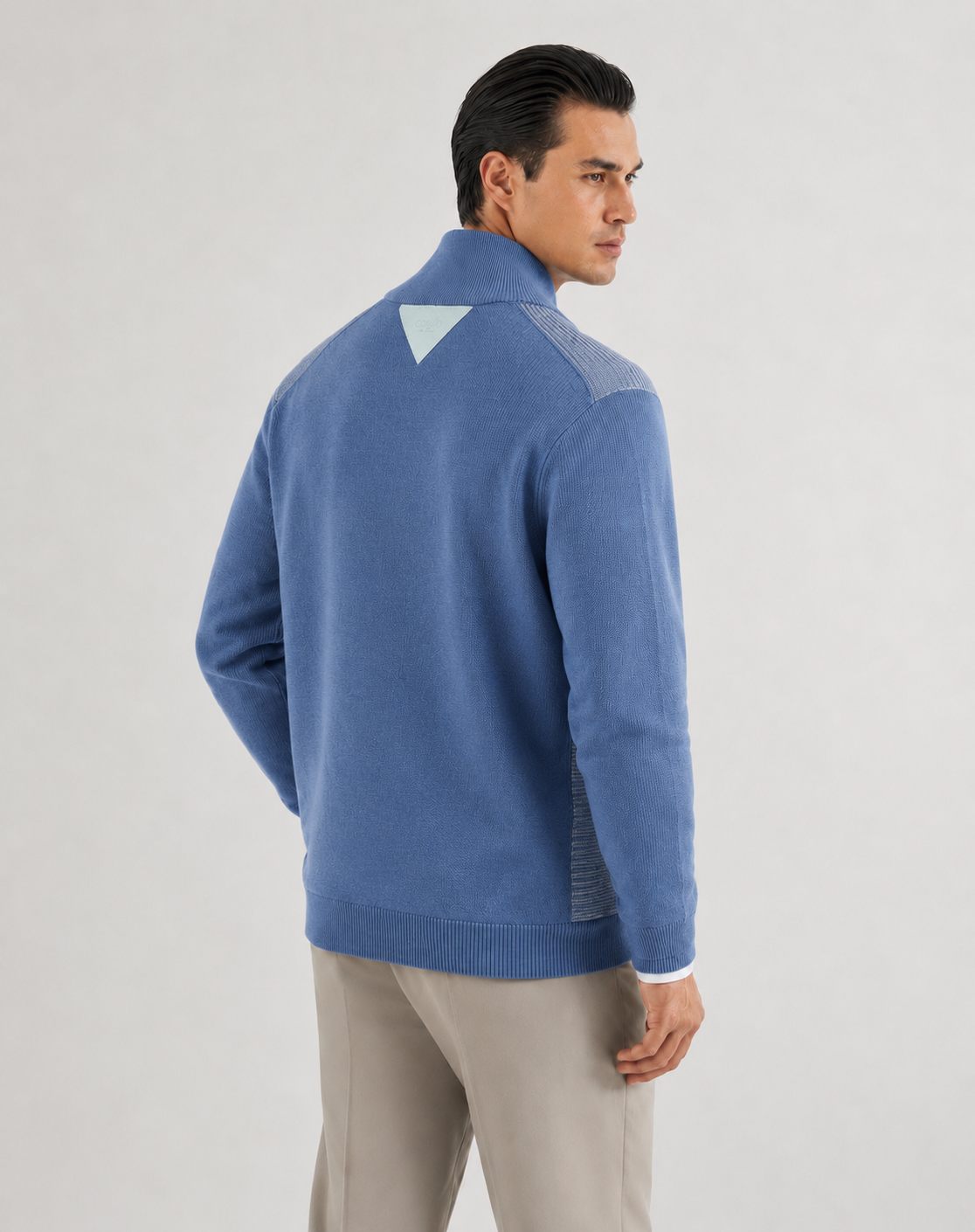 SWEATER ZIPPÉ