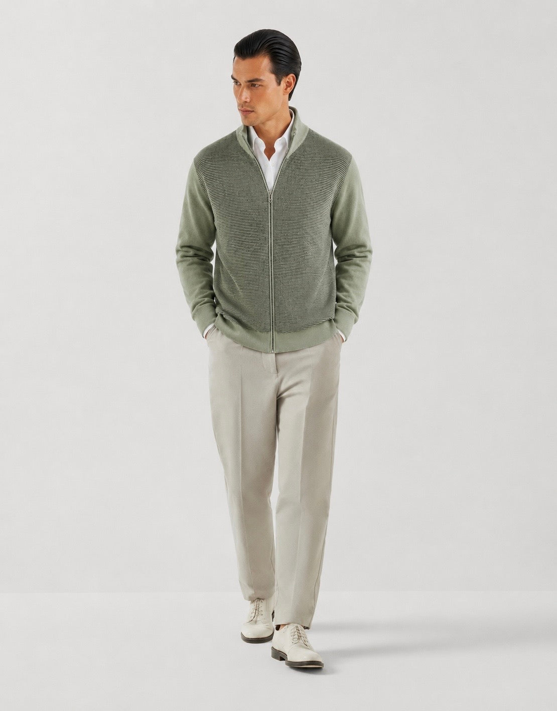 ZIPPED SWEATER